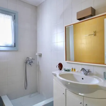 Santa Maria In Paros 산타 마리아